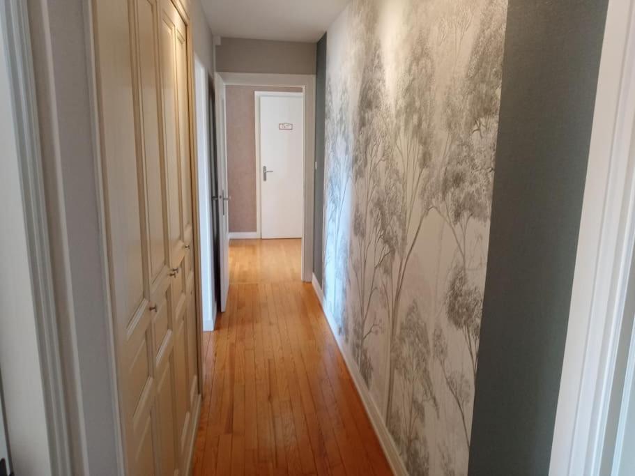 83 M2 Renove Apartment